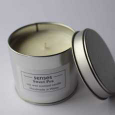 Sweet Pea scented soy candle tin handmade in Wales