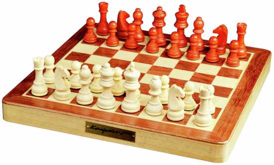 Garry Kasparov Wooden Chess Set933/2614